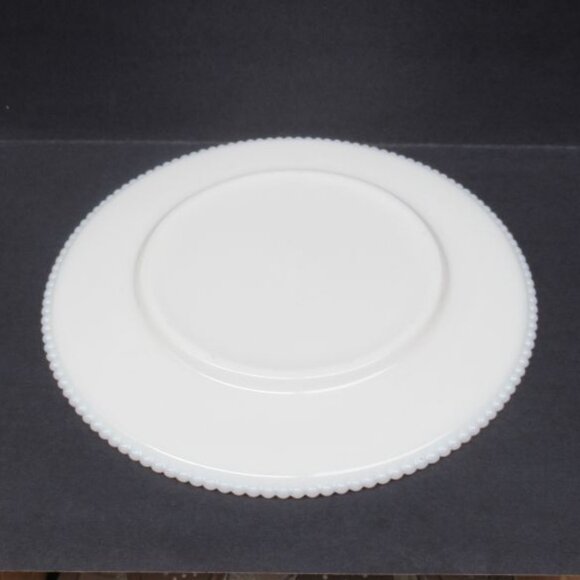 Westmoreland Milk Glass BEADED EDGE 10 1/4 Inch Hand Painted APPLE Plate - Picture 4 of 4